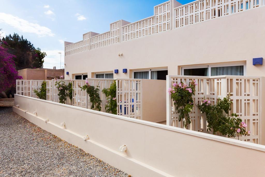 Hotel Voramar Formentera Es Pujols Exterior foto